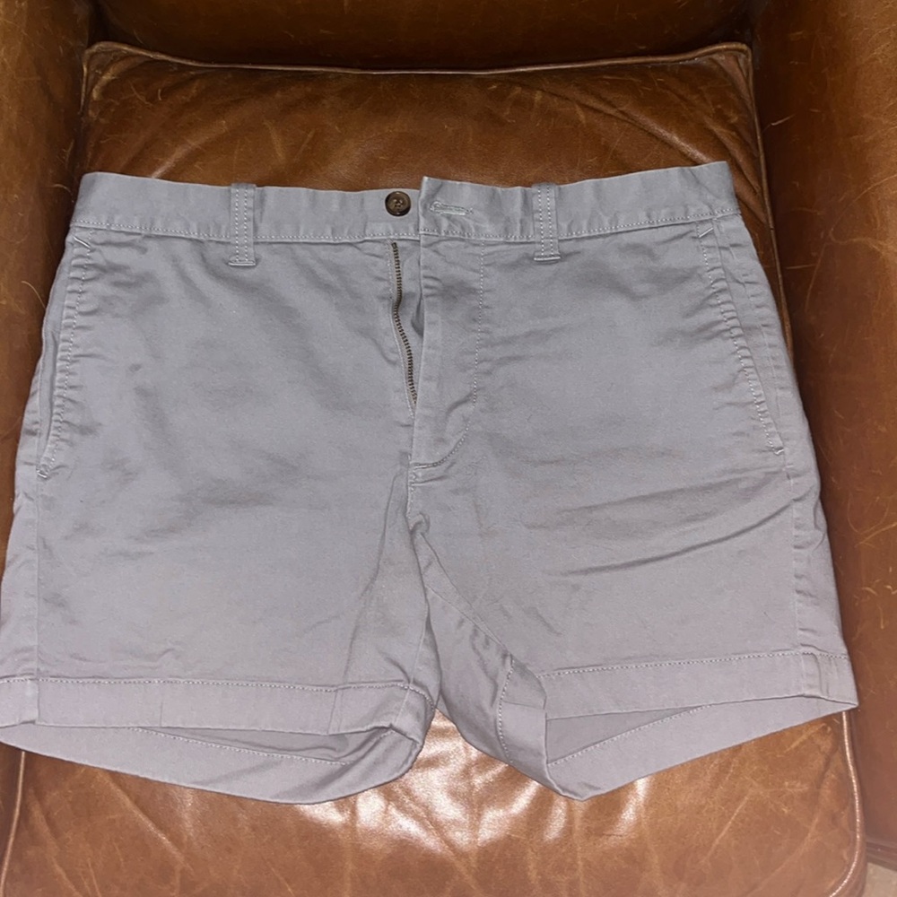 ⭐️🌴 J Crew Grey 5” Inseam Classic Shorts